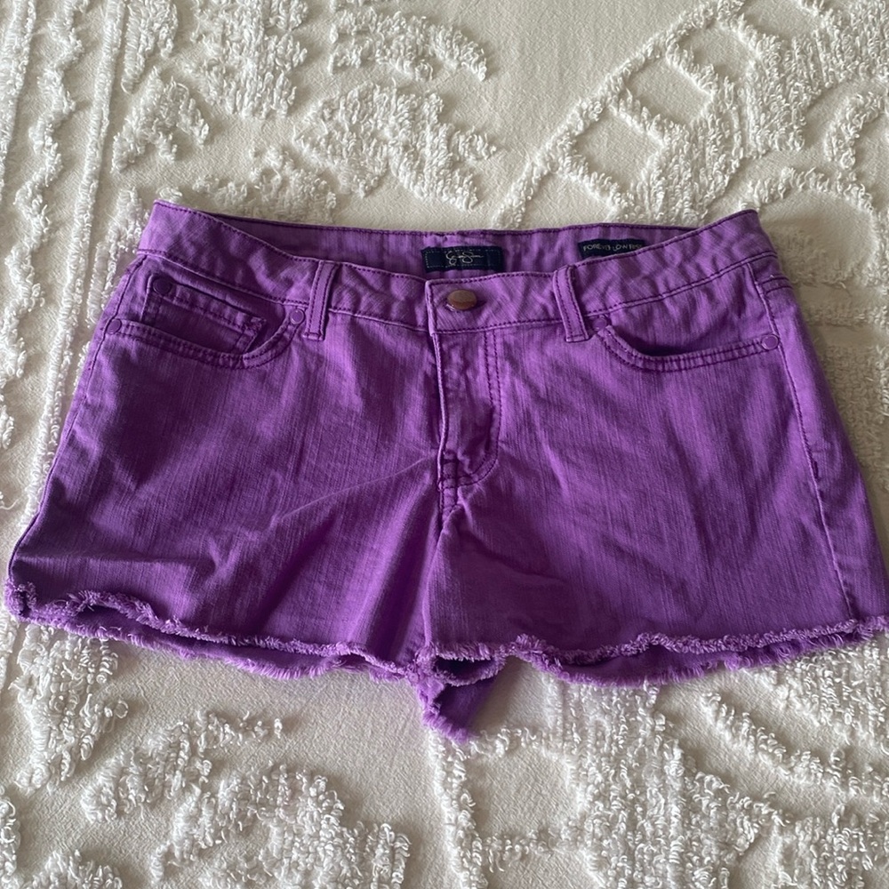 Jessica Simpson Forever Low rise Jean shorts. Purple size 29.